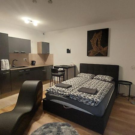 N&Z Apartman Close To The Downtown Appartement Boedapest Buitenkant foto
