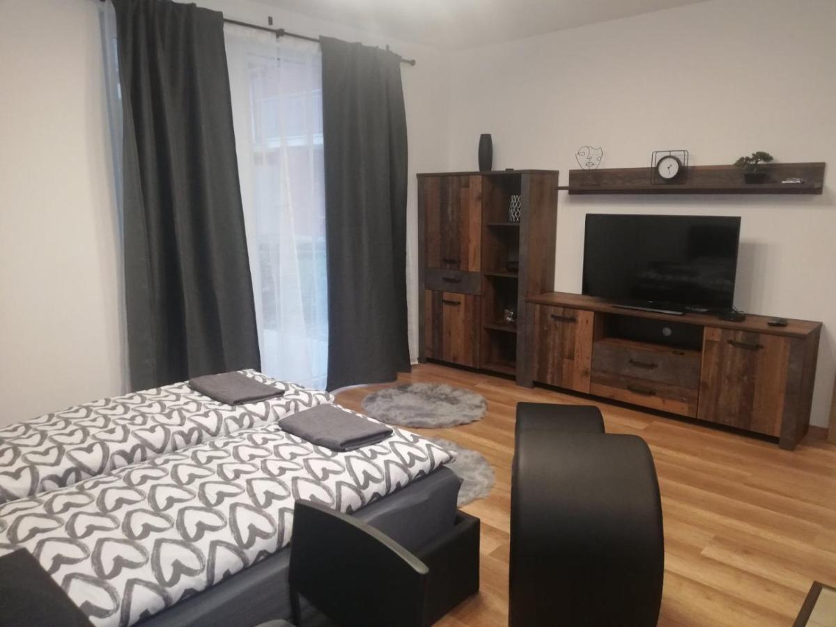 N&Z Apartman Close To The Downtown Appartement Boedapest Buitenkant foto