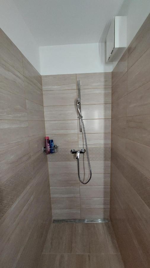 N&Z Apartman Close To The Downtown Appartement Boedapest Buitenkant foto
