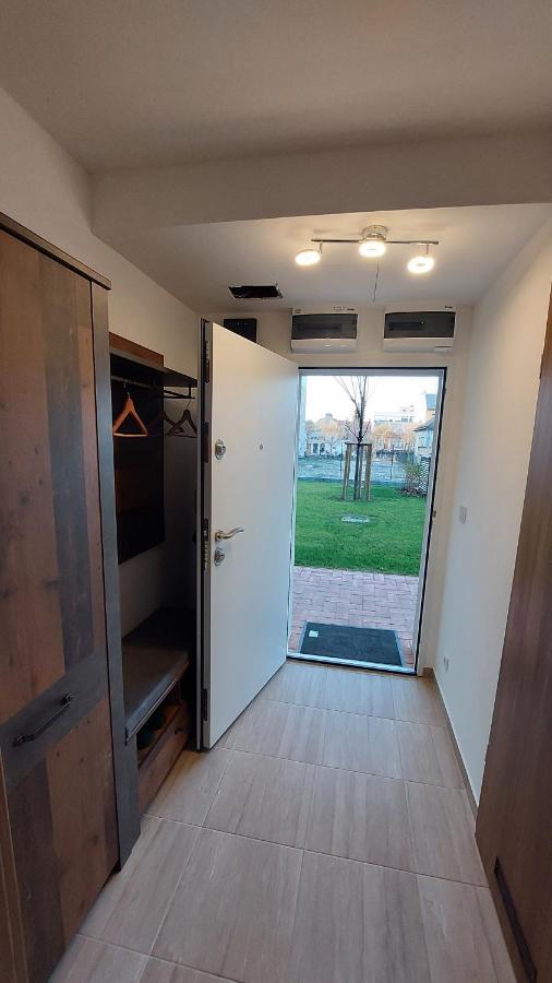 N&Z Apartman Close To The Downtown Appartement Boedapest Buitenkant foto
