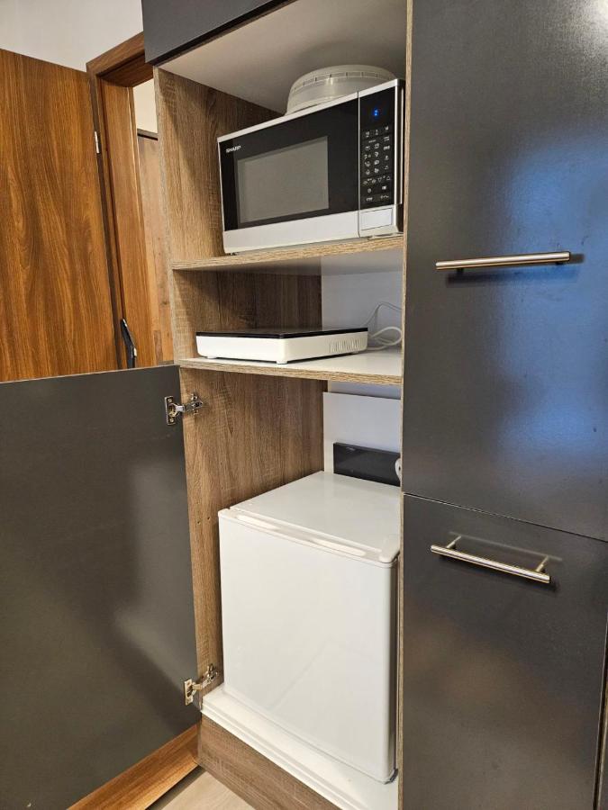 N&Z Apartman Close To The Downtown Appartement Boedapest Buitenkant foto